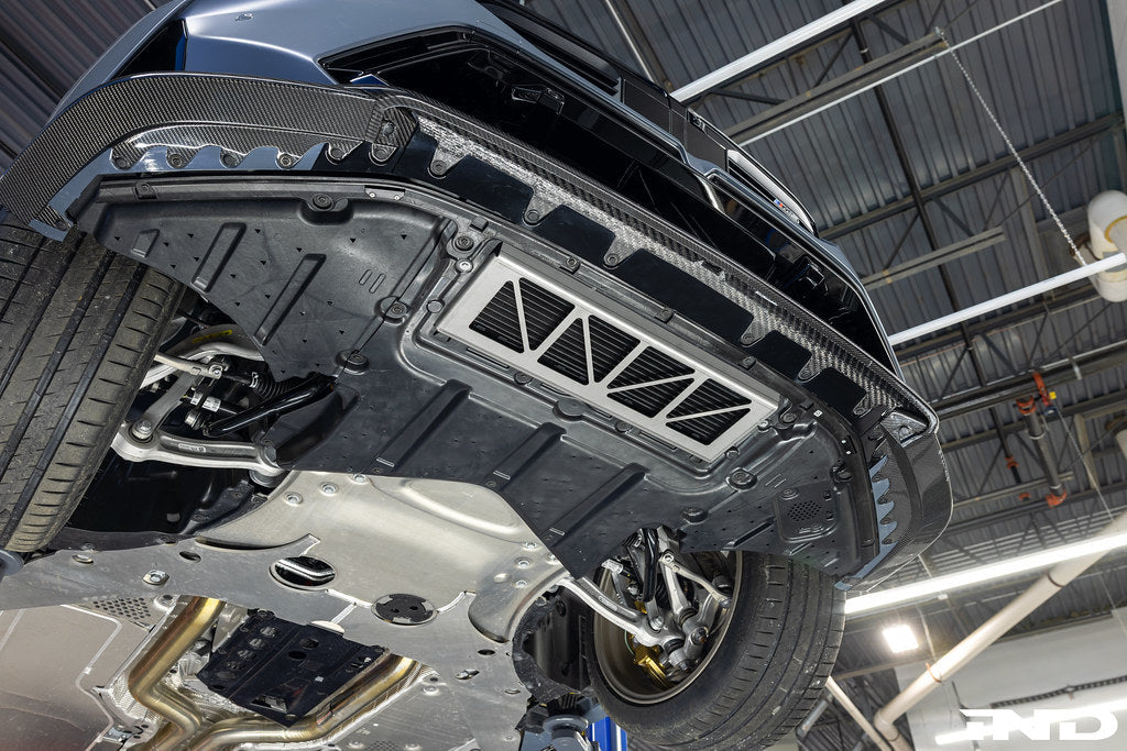 Fall-Line Motorsports G90 / G99 M5 オイルクーラーガード