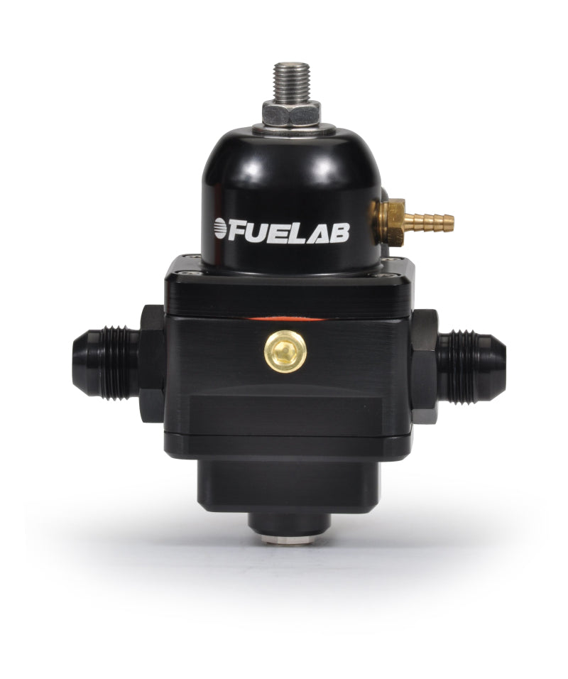 Fuelab 529 電子式 インジェクション用アジャスタブル 燃圧レギュレーター (1) -8AN イン (1) -8AN リターン - ブラック