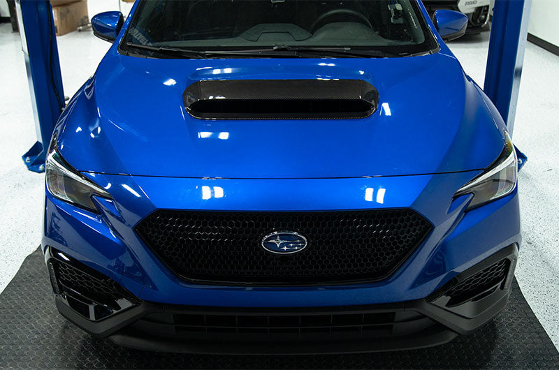 OLM LE ドライカーボン フードスクープカバー - 2022年以降 WRX用