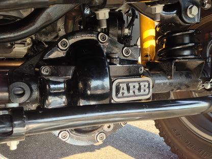 ARB デフカバー ブラック クライスラー 8.25