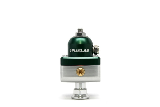 Fuelab 575 キャブレター用アジャスタブルミニ燃圧レギュレーター ブロッキングタイプ 4-12 psi（約0.28-0.83MPa） (1) -6AN イン (2) -6ANアウトレット グリーン