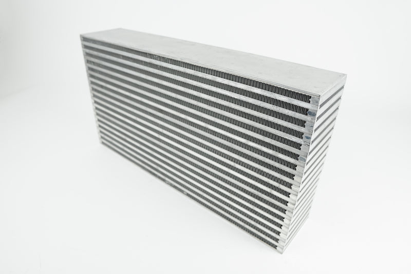 CSF ハイパフォーマンス クロスフロー コア - 22インチ（約559mm）L x 12インチ（約305mm）H x 4.5インチ（約114mm）W