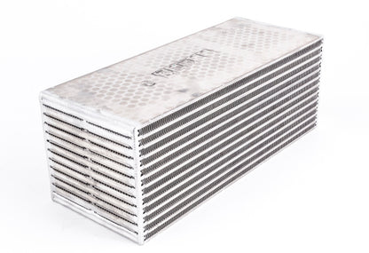 Garrett H2O / Air CAC（4.80インチ（約122mm）×4.50インチ（約114mm）×11.90インチ（約302mm）） - 1000 HP