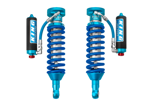 King Shocks 12-18 Ford Ranger Px/T6 フロント 2.5インチ径 リモートリザーバー付きコイルオーバー アジャスター付（ペア）