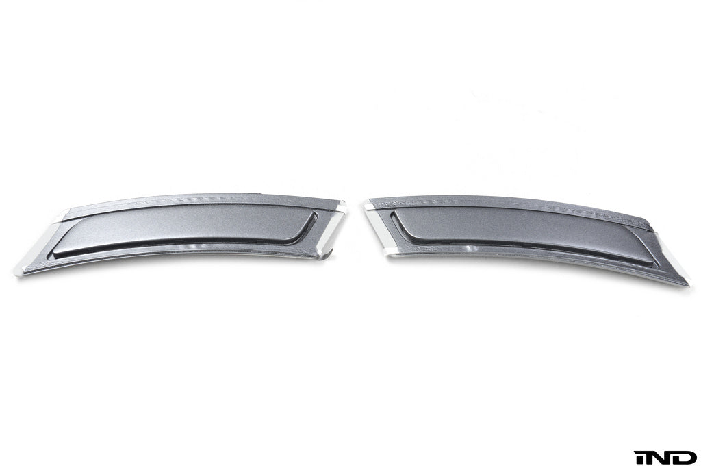 iND f10 5 series painted front reflector set - iND Distribution