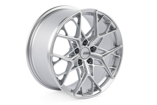 APR A02 フローフォームド - 18x8.5 - 5x112 - ET45 - ハブ径66.5mm - ハイパーシルバー ホイール