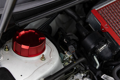 OLM アッパーサスペンションマウントカバー ブルー － 2015-2021 スバル WRX / STI 用