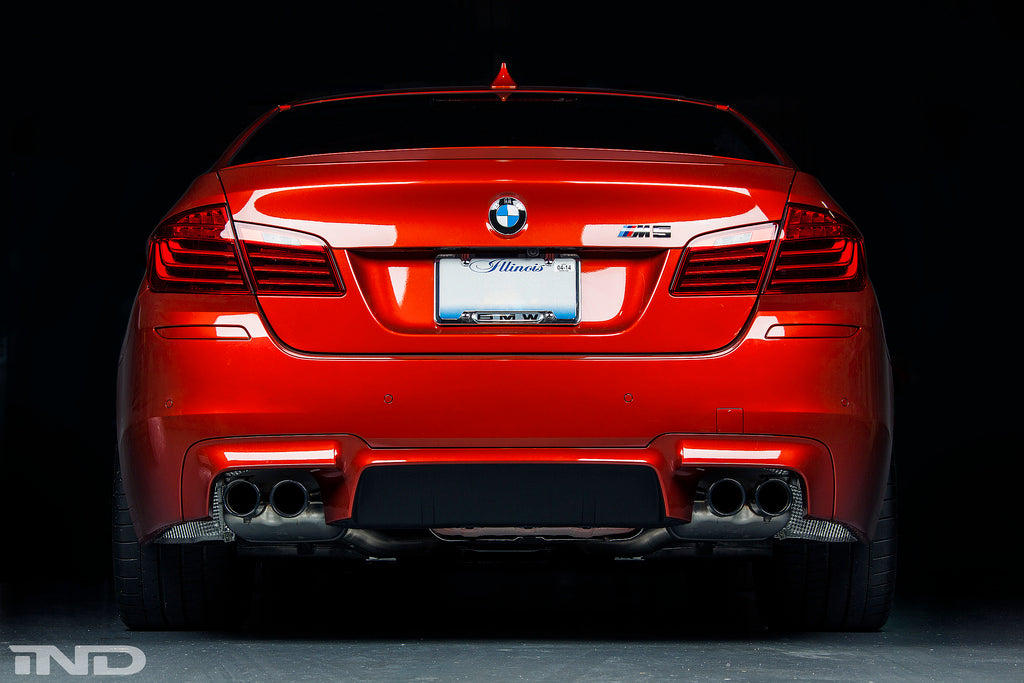 iND f10 m5 painted rear reflector set - iND Distribution