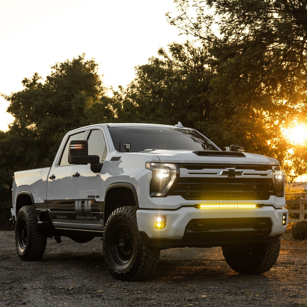 Baja Designs S1 デュアル フォグポケット LED ライトキット - 2024-2026 シボレー シルバラード 2500/3500