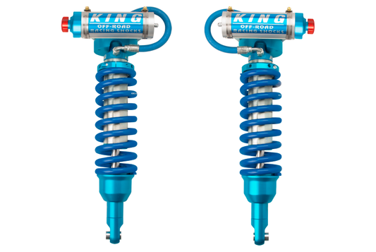 King Shocks 2015年以降シボレーコロラド フロント 2.5インチ（約63.5mm）直径 リモートリザーバー コイルオーバー 調整機能付き（ペア）