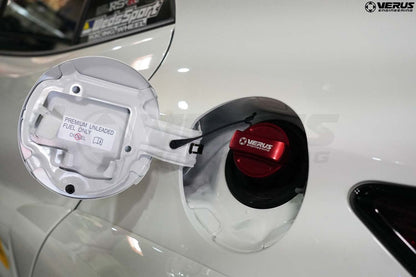 Verus Engineering ガスキャップ カバー | 2023+ トヨタ GR カローラ (A0567A)