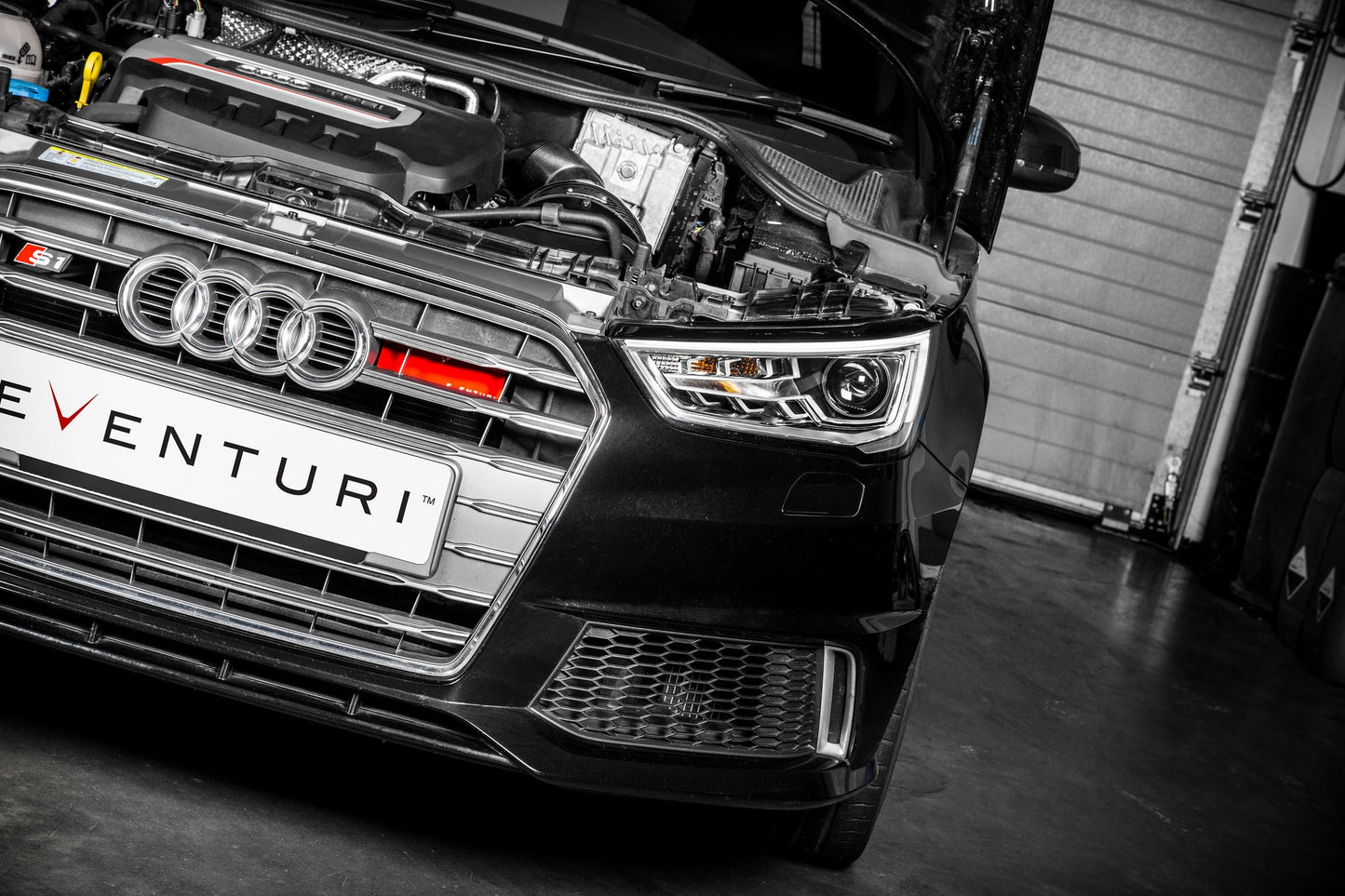 Eventuri Audi 8X S1 カーボンインテークシステム