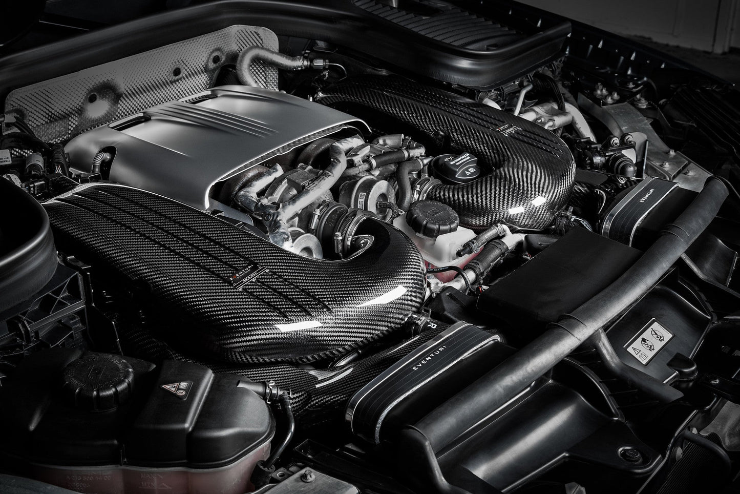 Eventuri GLC63 / GLC63S AMG Carbon Intake System - iND Distribution