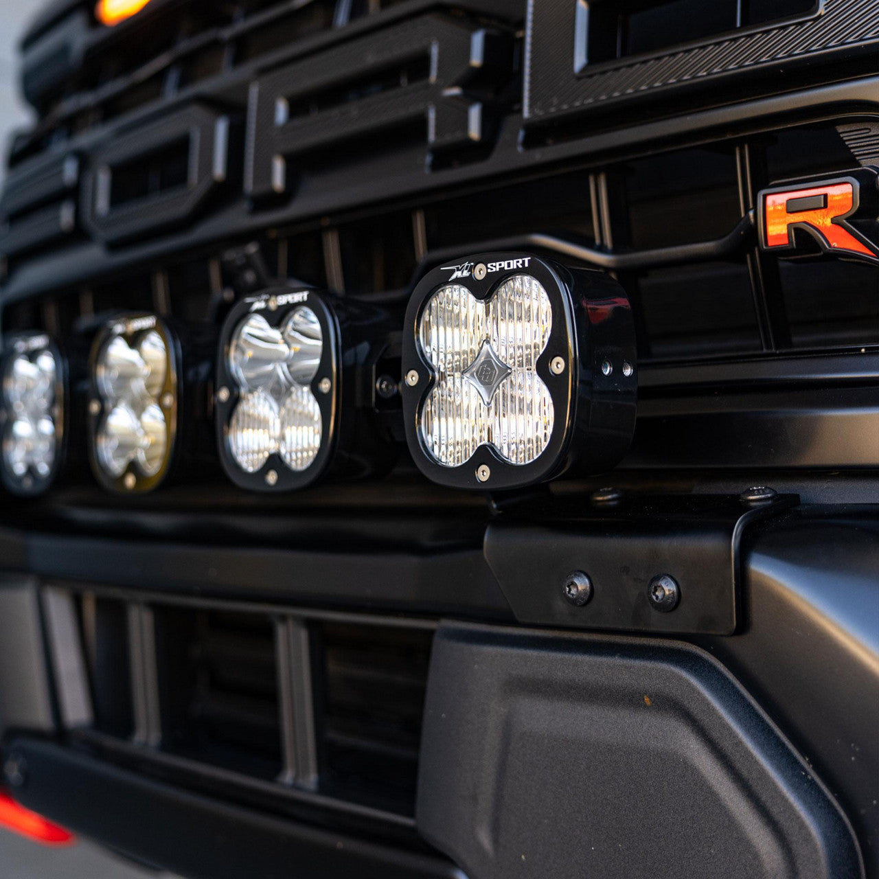 Baja Designs Ford 6 XL Pro リンカブルバンパーライトキット - 2024-2026 Ford F-150 Raptor R/37専用
