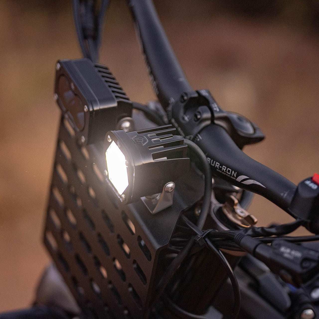 Baja Designs S2 Pro IR / S1 ホワイトヘッドライトキット - Sur-Ron
