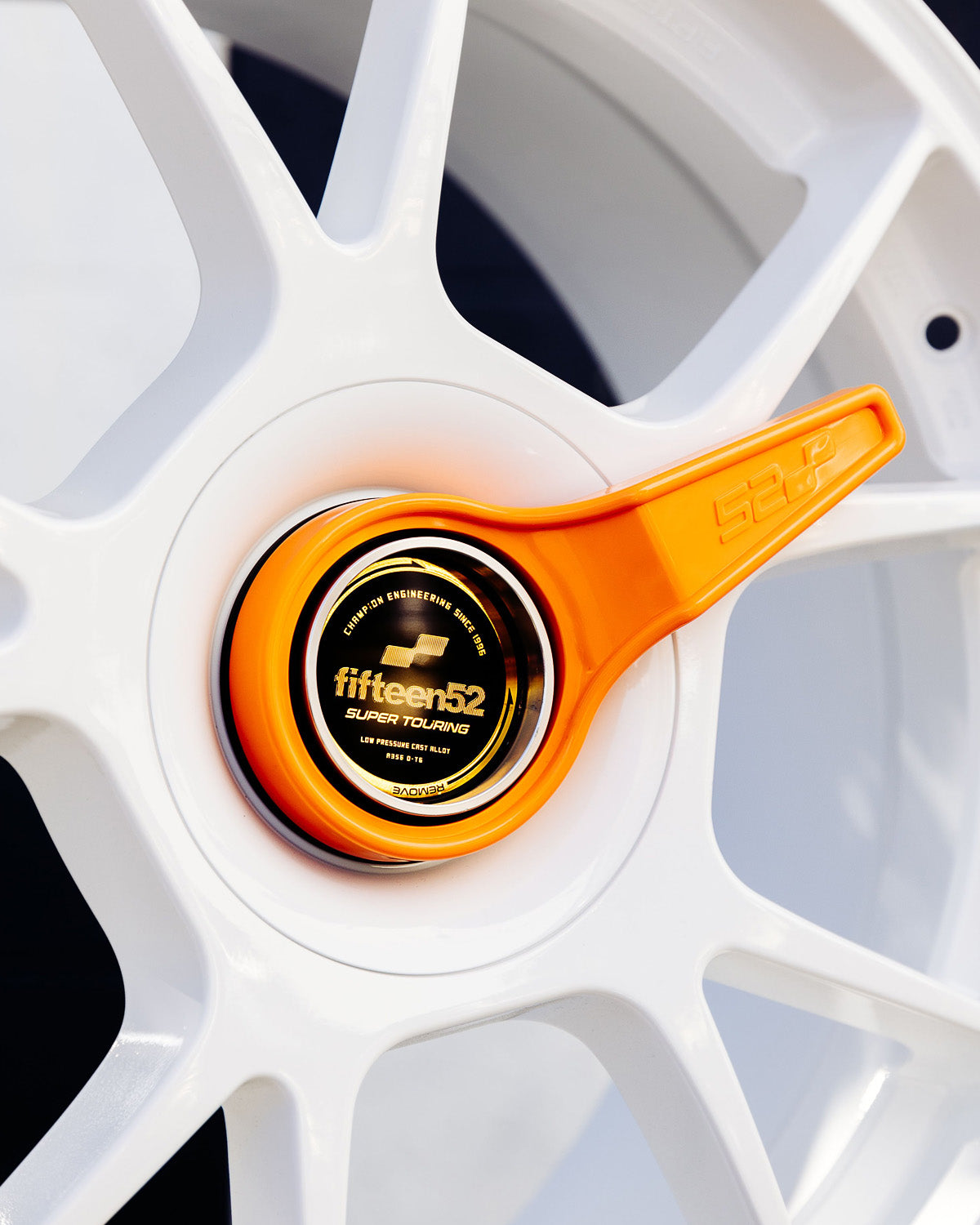 fifteen52 スーパーツーリング テックナットレンチ_オレンジ