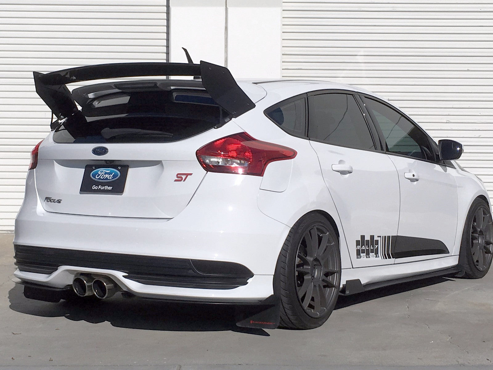 Ford-Focus_ST-Rally_Innovations-Rear_Splitter-2015 2016-rear quarter
