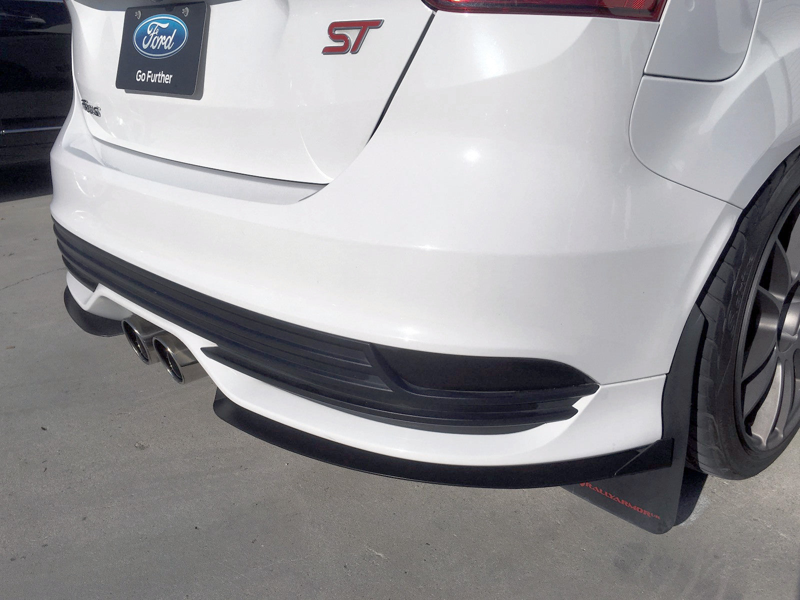 Ford-Focus_ST-Rally_Innovations-Rear_Splitter-2015 2016-rear quarter 2
