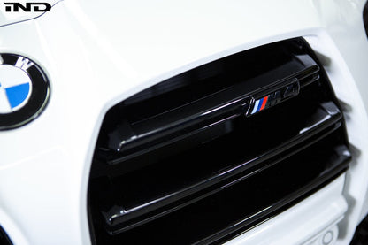 IND G8X M3 / M4 グロスブラック フロントグリルエンブレム