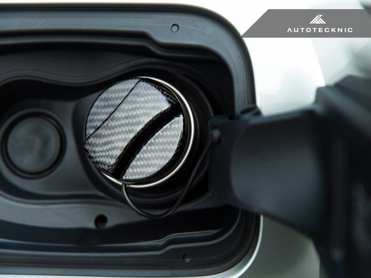 AutoTecknic BMW ドライカーボン コンペティション フューエルキャップカバー