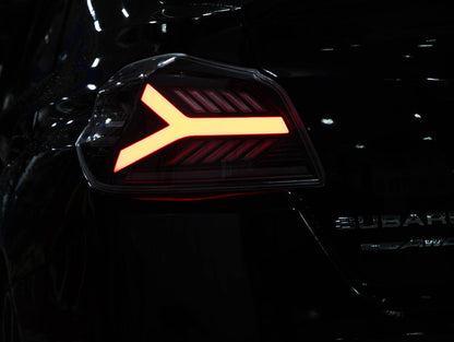 OLM Y-Spec LEDテールライト（クリアレンズ ホワイトオプティック） - 2015-2021 WRX / STI用