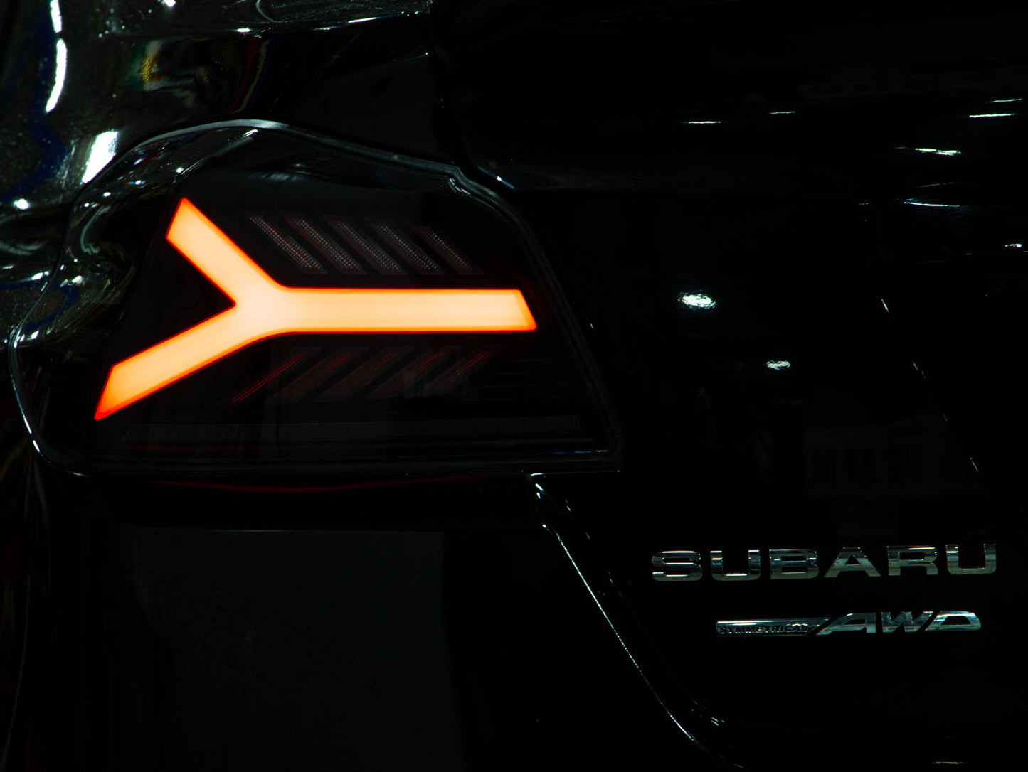 OLM Y-Spec LEDテールランプ（スモークレンズ ホワイトオプティック w/RGB）- 2015-2021 WRX / STI