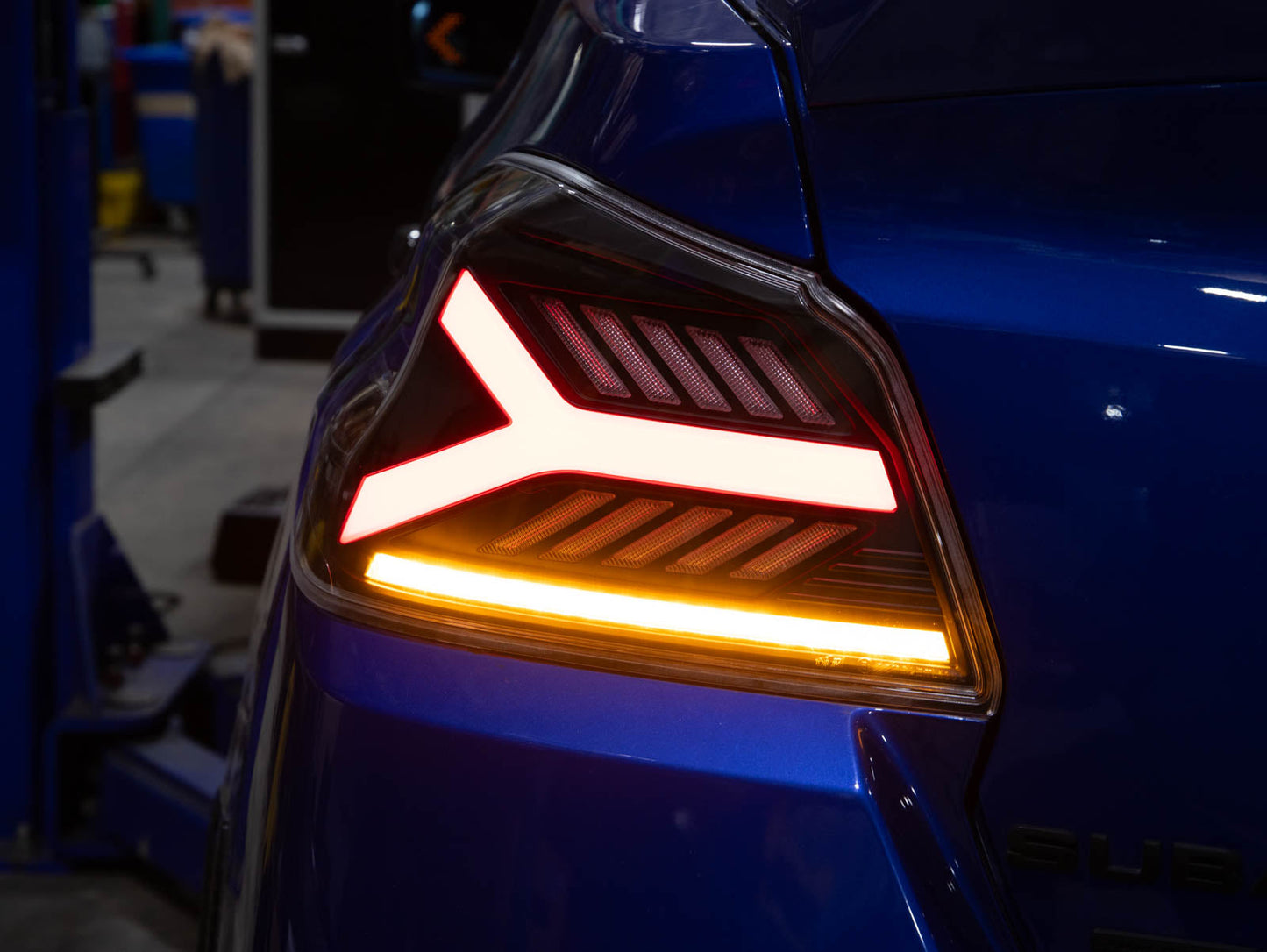 OLM Y-Spec LEDテールランプ（クリアレンズ レッドオプティック）- 2015-2021 WRX/STI用