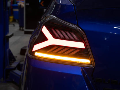 OLM Y-Spec LEDテールランプ（クリアレンズ レッドオプティック）- 2015-2021 WRX/STI用