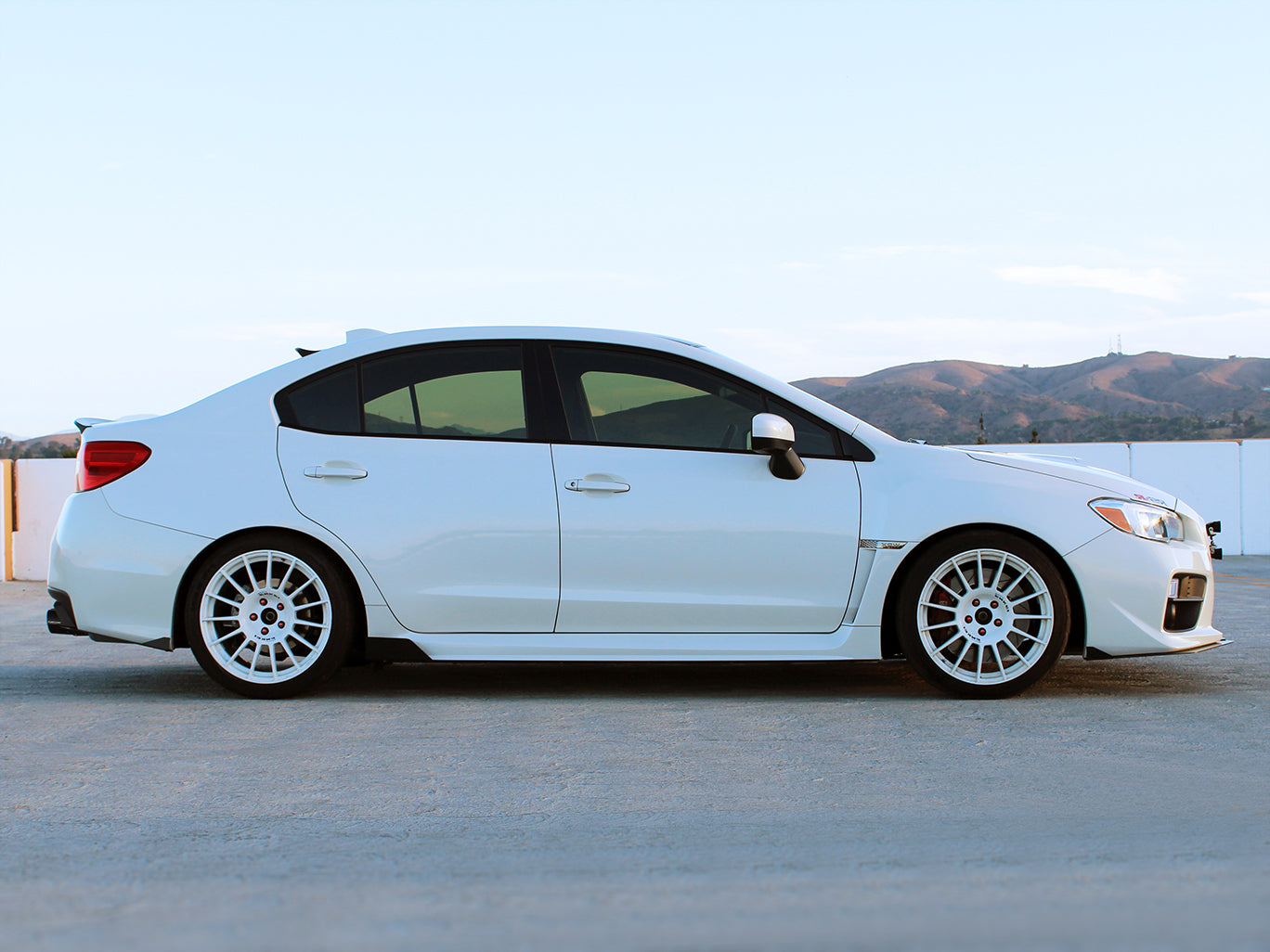 Rally Innovations 2015-2021 スバル WRX/STi リアスプリッター [SU-VAA-RSP-01]