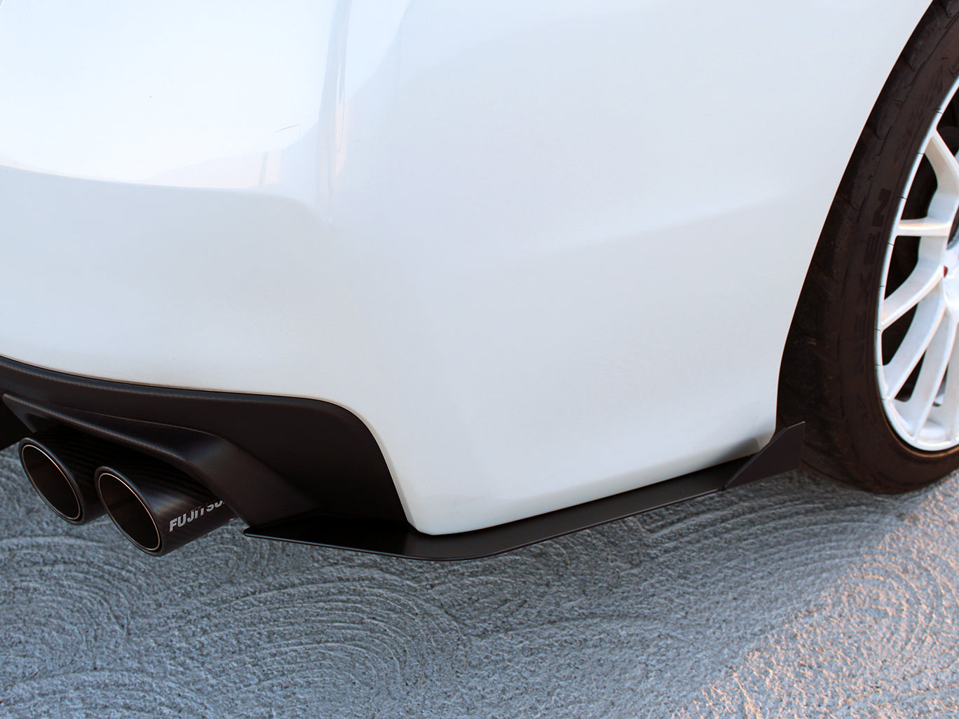 Rally Innovations 2015-2021 スバル WRX/STi リアスプリッター [SU-VAA-RSP-01]