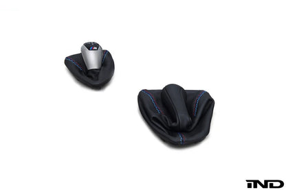 IND E9X M3 トリコロールレザーシフトブーツ