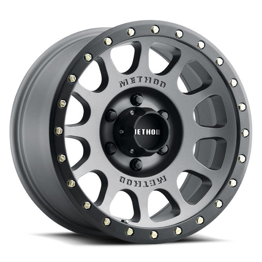 Method Race Wheels 305 | NV | チタニウム - マットブラックリップ