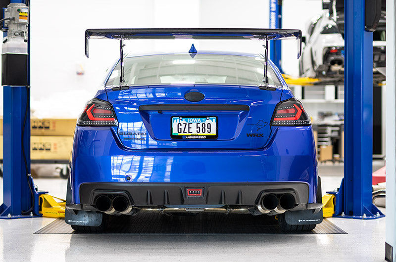 OLM エボリューション テールライト（クリアレンズ・ブラックベース・レッドバー）- 2015-2021 WRX / STI
