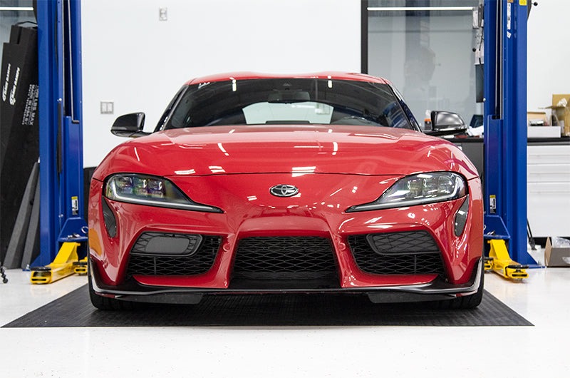 OLM LE カーボンファイバー フロントバンパーベントカバー - 2020 GRスープラ