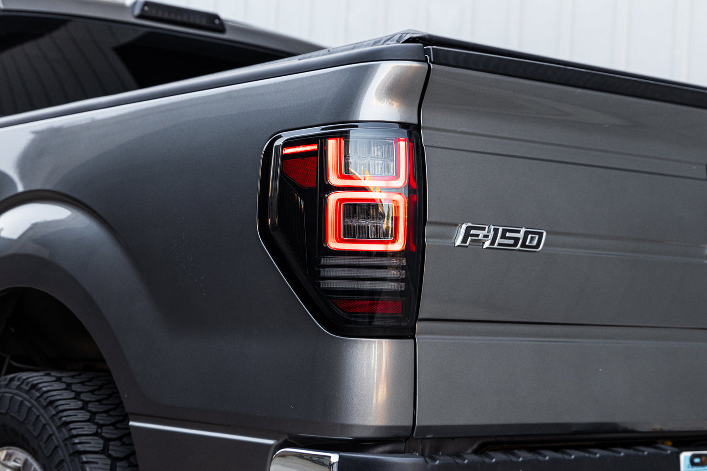 OLM セレクトライン LEDテールライト - 09-14 Ford F150用