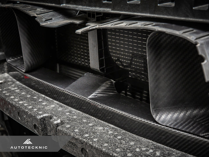 AutoTecknic G82 / G83 M4 ドライカーボン フロントバンパー クラッシュフォームカバー