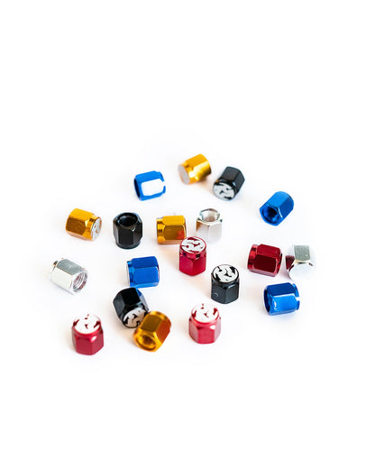 fifteen52 52 バルブステムキャップ _ 4 パック