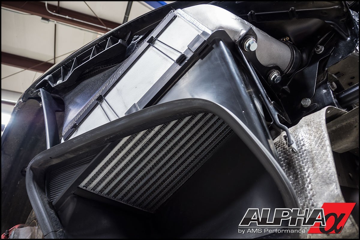 AMS Performance アルファ インタークーラーシステム | 2009-2012 Porsche 997.2TT (ALP.09.09.0002-2)