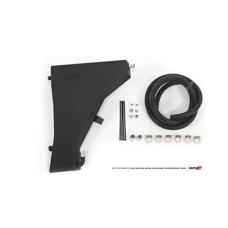 AMS Performance Red Alpha 補助インタークーラータンク | 2016-2024年式 Infiniti Q50 3.0TT (ALP.29.02.0001-1)