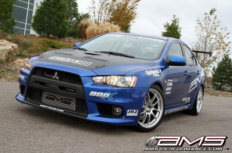 AMS Performance フロントマウントインタークーラー（ステンシル付き）｜2008-2015 三菱 エボリューション X (AMS.04.09.0001-1)