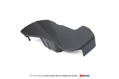 AMS Performance カーボンファイバー エンジンマネジメントカバー | 2020-2026 Toyota Supra 3.0L (AMS.38.06.0003-1)