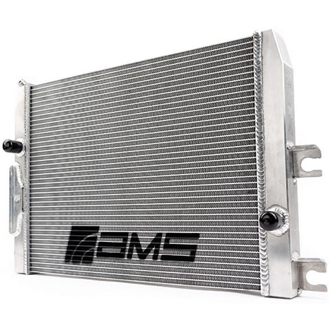 AMS Performance ヒートエクスチェンジャー | 2023年モデル 日産Z 3.0TT (AMS.47.02.0001-1)