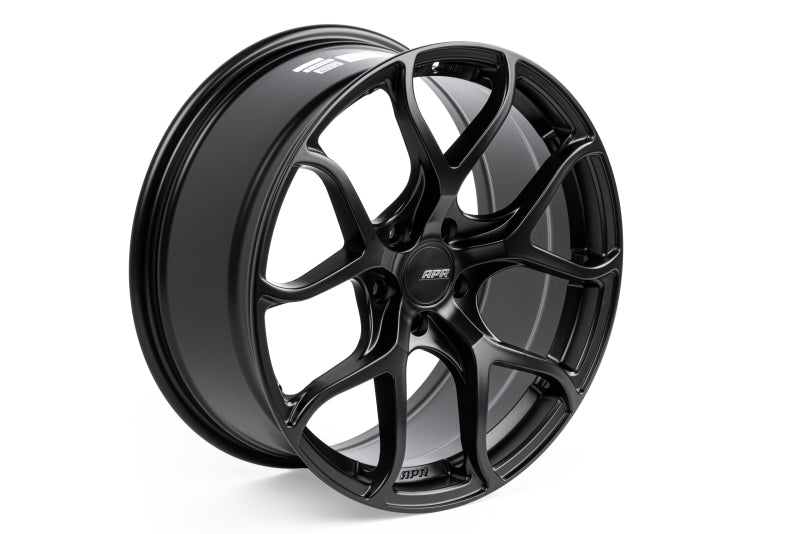 APR A01 フローフォームド - 19X8.5 - 5x112 - ET45 - ハブ径66.5mm - サテンブラックホイール