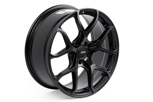 APR A01 フローフォームド - 19X8.5 - 5x112 - ET45 - ハブ径66.5mm - サテンブラックホイール