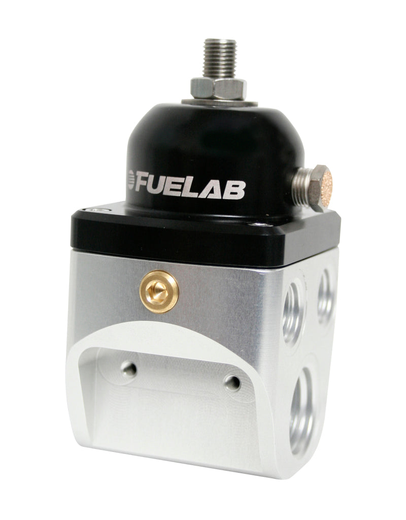 Fuelab 585 キャブレター用アジャスタブル4ポート燃圧レギュレーターブロッキング 4-12 PSI（約0.28-0.83MPa）（2）-10AN イン（4）-6ANアウトレット