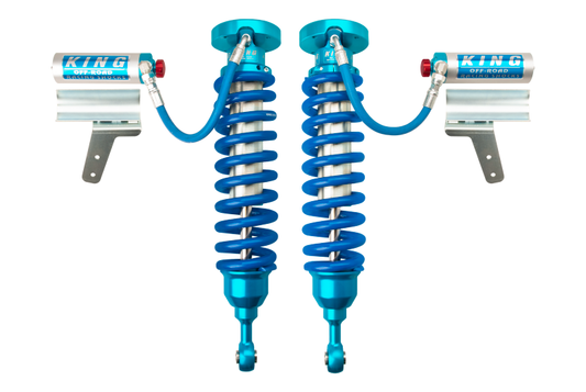 King Shocks 2008年以降 トヨタ ランドクルーザー 200 フロント 直径2.5インチ（約63.5mm）リモートリザーバーコイルオーバー 調整機能付（ペア）