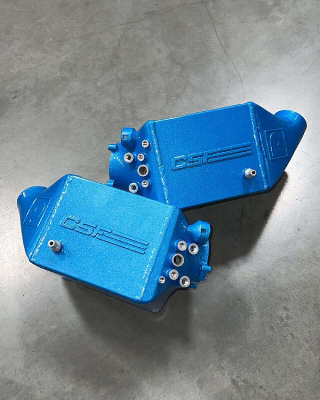 CSF 12-16 BMW M5 (F10) / 12-18 BMW M6 (F06/F12/F13) ツインチャージエアクーラーセット - キャリパーブルーキャンディ