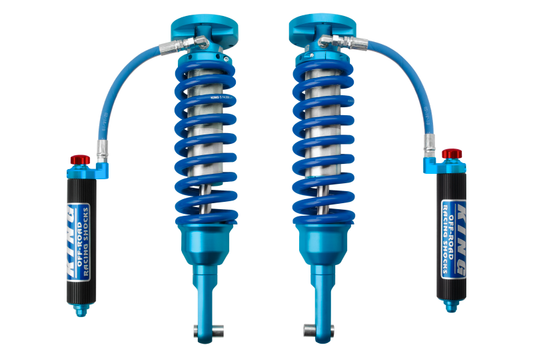 King Shocks 99-06 三菱モンテロ Di-D フロント 2.5インチ（約63.5mm）径 コイルオーバー 調整機能付き（ペア）