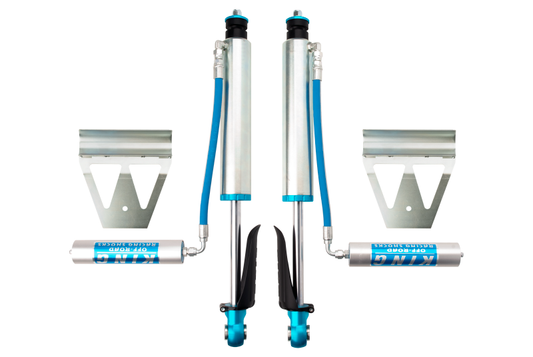 King Shocks 2008年以降 トヨタ ランドクルーザー 200 リア 2.5インチ（約63.5mm）径 リモートリザーバー ショック（ペア）