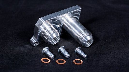 Sikky Manufacturing - オイルパン アダプターブロック、ボトムポート -10ANオイルライン ニップルスタイル リモートオイルフィルター ライン用 (SM-OPB-01)